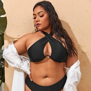 Plus cross halter underwire bikini top